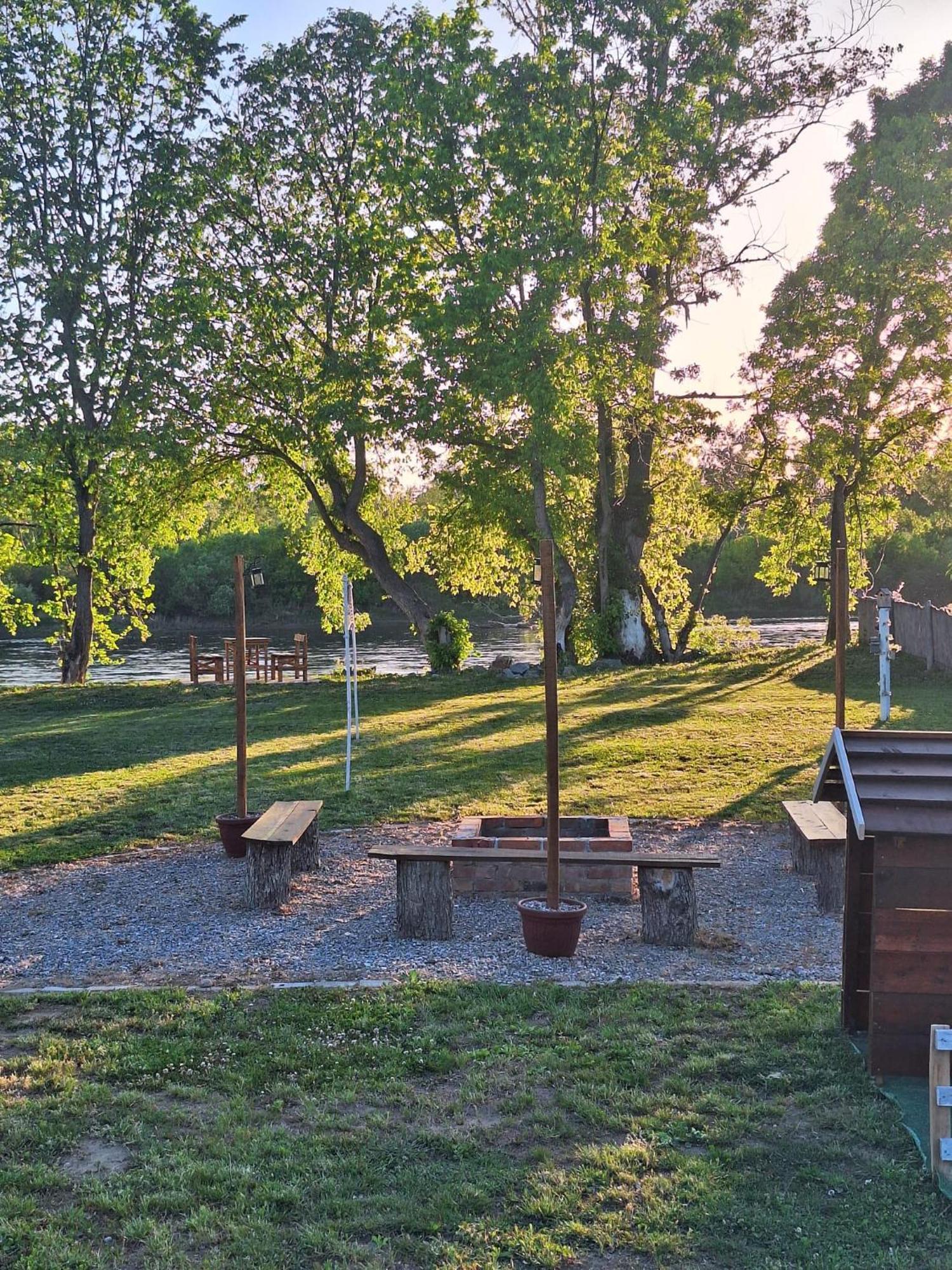 Holiday home Brvnara Bata - Vikendica Na Drini Lipnicki Sor